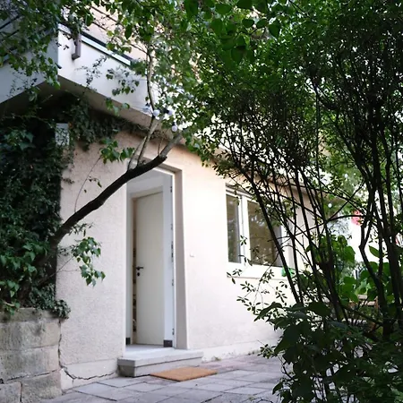 Urbanes Paradies In Gruener Oase Und Terrasse Apartment *